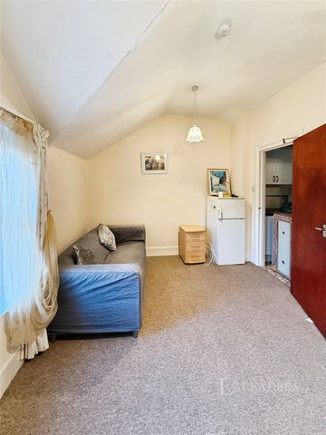1 bedroom apartment to rent St. Michaels Road, Bournemouth, Dorset, BH2 - Photo 3