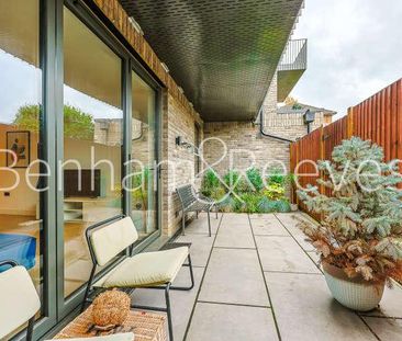 Durnsford House, Durnsford Road, SW19 - Photo 2