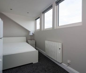 Apt 3, 10 Lower Crescent, Belfast, BT7 1NR - Photo 3