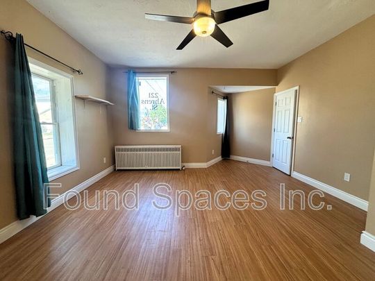 $1,695 / 2 br / 1 ba / 221 Ahrens St W unit 5 - Photo 1