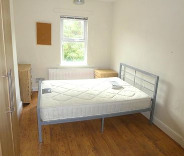 6 bedroom terraced house to rent - Photo 5