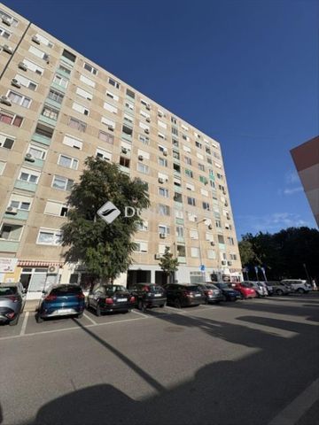 Kiadó jó állapotú panel lakás - Győr - Fotó 5