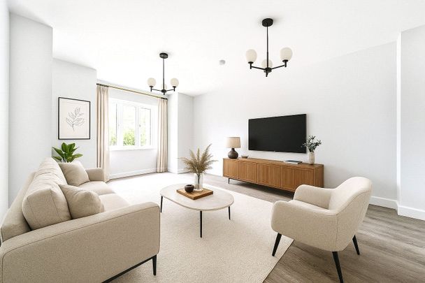 Bartley Heath, North Warnborough, Hook, Hampshire, RG29 - Photo 1