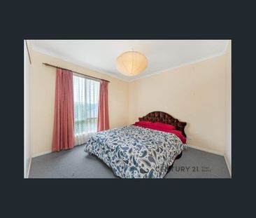 Coastal Comfort & Space Just Minutes from the Beach - Photo 6