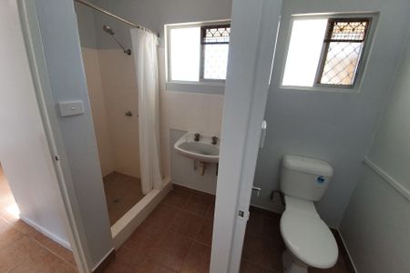 Neat 1 bedroom unit - Photo 4