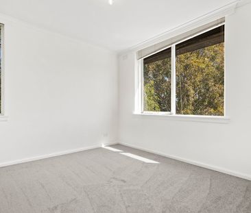 12/10A Mason Street, Hawthorn VIC 3122 - Photo 3