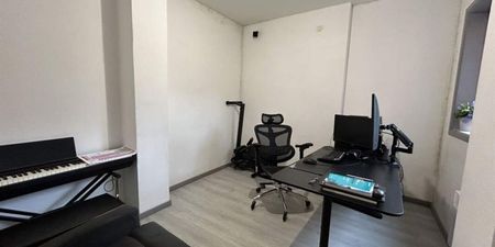 Appartement te huur in Péruwelz voor € 575 met 2 slaapkamers - Photo 2