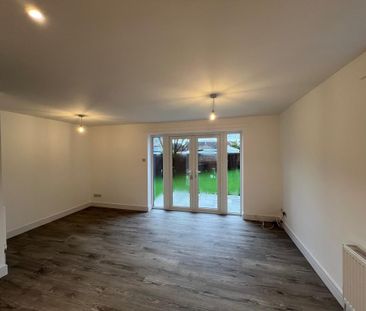 2 bedroom detached bungalow to rent - Photo 1