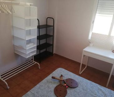 Calle Lanzarote, Valencia, Valencian Community 46011 - Photo 5