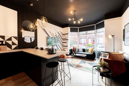 Room in a Shared Flat, Headingley Avenue, LS6 - Photo 3