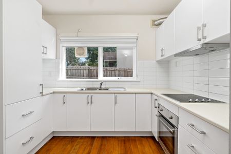 Unit 1/11 Austin Street, Hawthorn. - Photo 4