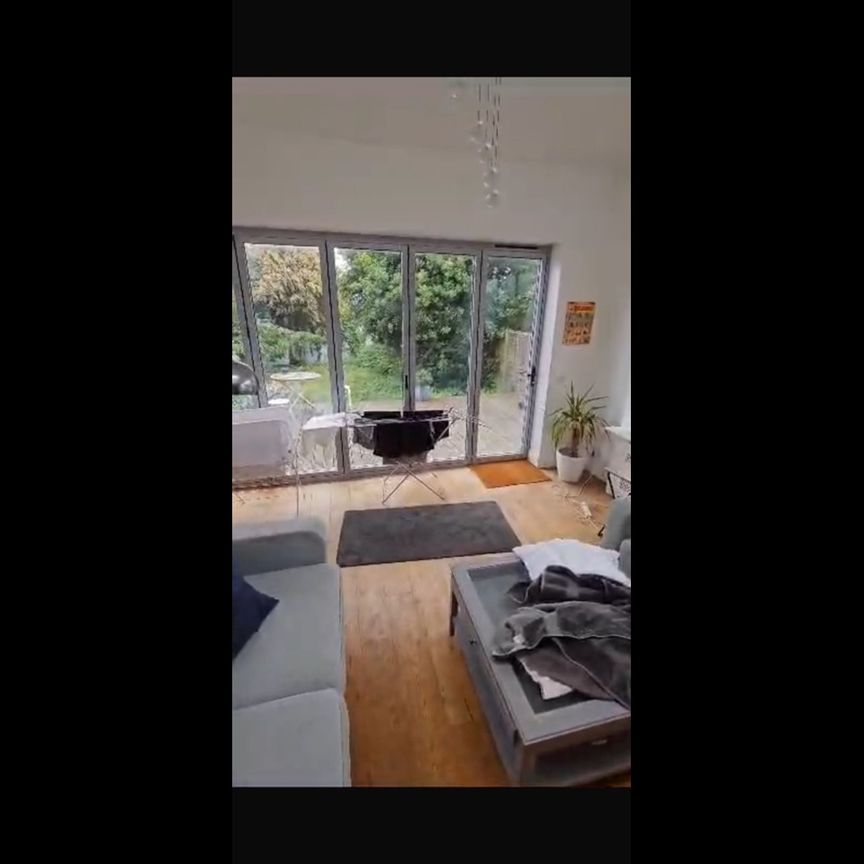 Room in a Shared House, Dollis Hill Lane, NW2 - Photo 1