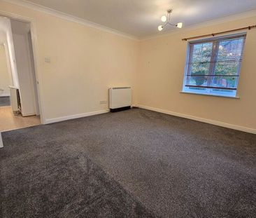 Flat , Valley House, Wash Beck Close, Scarborough - Photo 2
