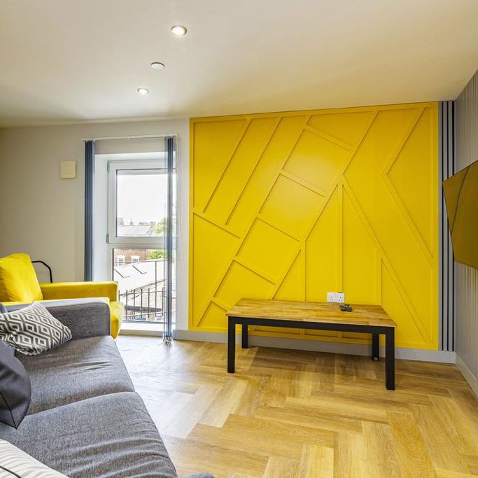 5 bedroom flat to rent - Photo 1