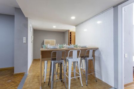 Spacious room in Valencia - Photo 4