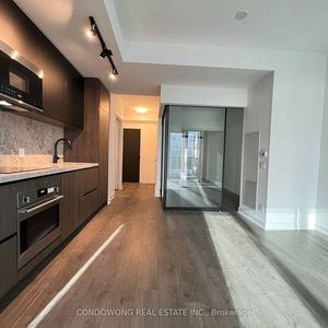 ENTERTAINMENT DISTRICT 2 BEDS 2 BATHS LUXURY CONDO - Photo 2