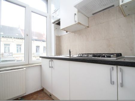 Bel appartement 1ch de +/- 50m² + balcon - Anderlecht - Photo 4