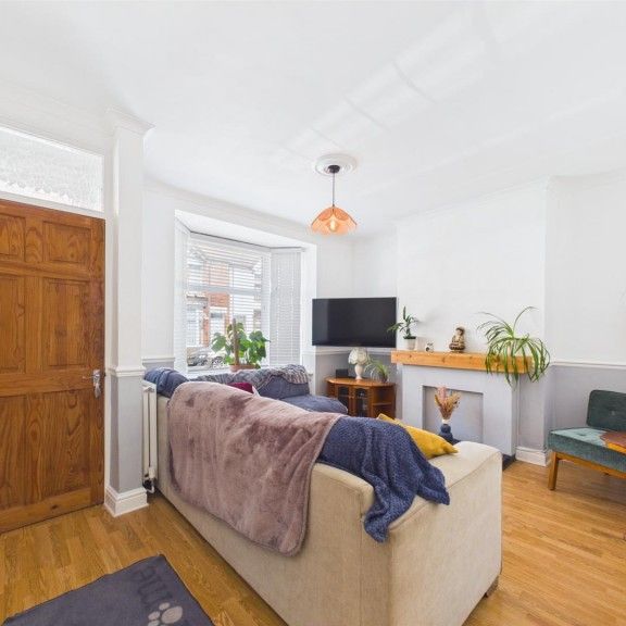 2 BED Terraced House To rent - Photo 1