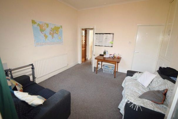 3 bedroom house share to rent - Photo 1