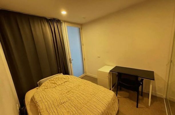 West Melbourne - Photo 1