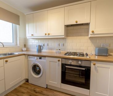 Truro Drive, Badgers Wood, Plymouth - Photo 4