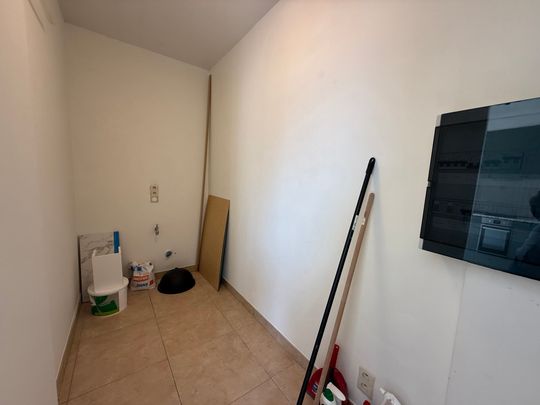 HAALTERT - Ruim appartement mét garage vlakbij de dorpskern. - Photo 1