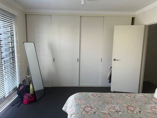 Erskineville - Photo 1
