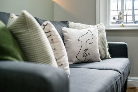 Knight Street - Photo 2