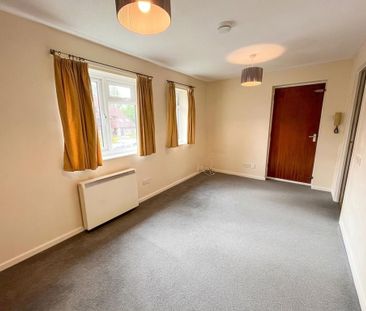 Studio to rent - Photo 5