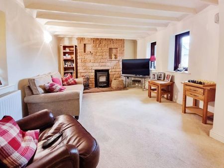 2 bedroom barn conversion to rent - Photo 3