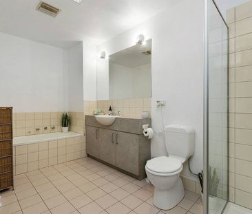 1/16 Hoddle Street, Essendon VIC 3040 - Photo 2