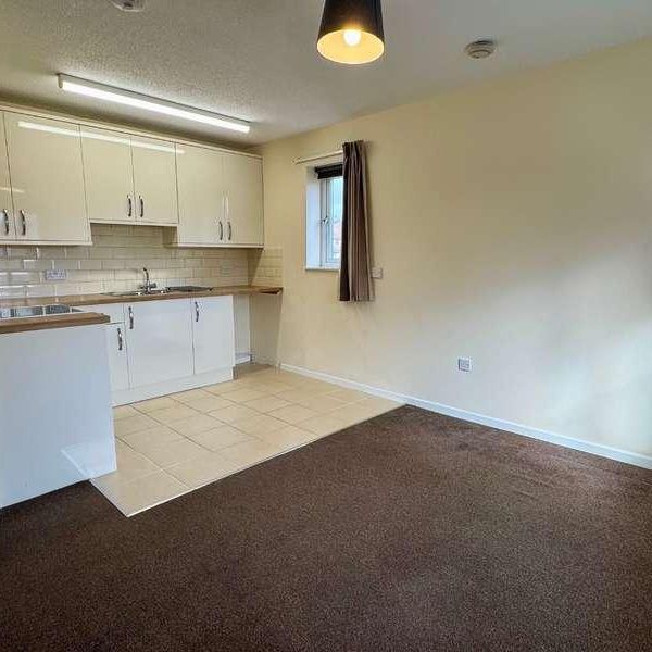 Peasedown St. John, Bath, BA2 - Photo 1