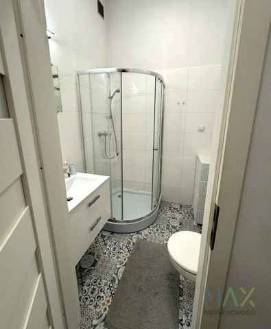 Jasna przestronna kawalerka z balkonem w sercu Kazimierza - Photo 4