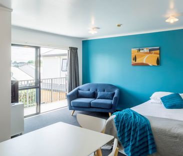 Spacious Executive Studio - Photo 4