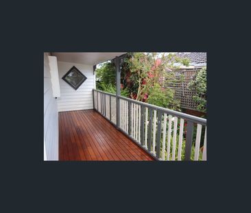 CHARACTER HOME IN GREAT LOCATION - Photo 6