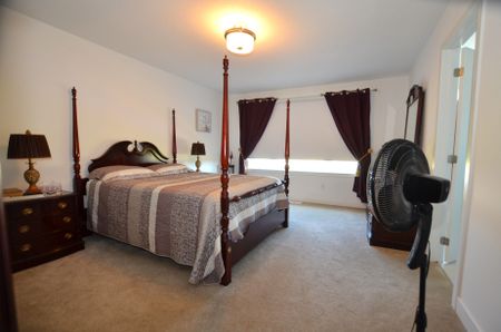 For Lease - 257 Finsbury Avenue, Stittsville - Munster - Richmond, Ontario - Photo 2