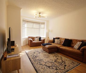 4 bedroom semi-detached house to rent - Photo 1