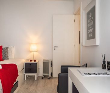 Rua General Taborda, Lisbon, Lisbon 1070-137 - Photo 1