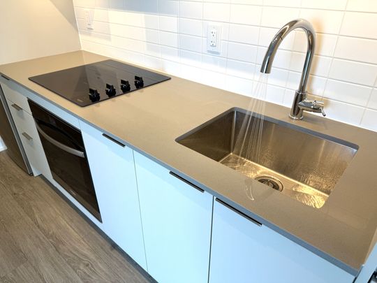 For Lease - 3071 Trafalgar Road Unit# 403, Oakville, Ontario - Photo 1