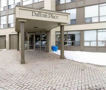 Dufferin Place Spacious Condo! | 5100 Dorchester Road, Niagara Falls - Photo 1