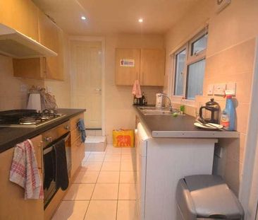 Blenheim Gardens, Reading, RG1 - Photo 3