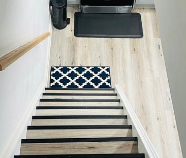 For Lease - 33 Mansewood Gardens, Toronto, Ontario - Photo 2