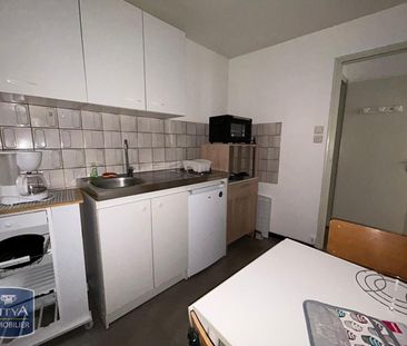 Location Appartement 1 pièce 31m² BRIVE LA GAILLARDE 19100 - Photo 3