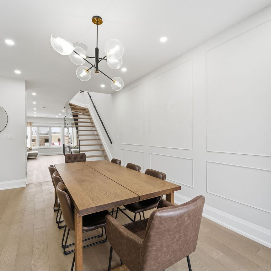 For Lease - 922 Fourth Street, Mississauga, Ontario - Photo 1