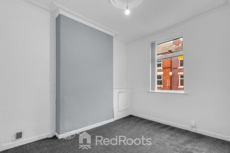 2 bed end of terrace house to rent in Ellerker Avenue, Doncaster, South Yorkshire, DN4 - Photo 3