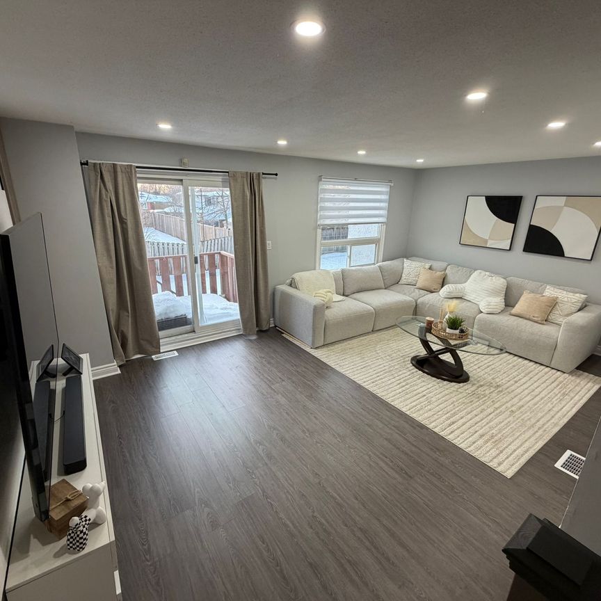 For Lease - 7001 Casey Street Unit# 41, Niagara Falls, Ontario - Photo 1