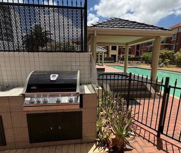 West Perth - Photo 2