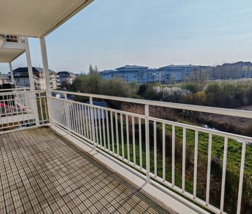 Location Appartement 2 pièces 45m² - Photo 2