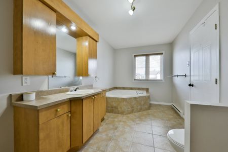 Maison à étages à louer - Laval (Sainte-Rose) (Renaissance) - Photo 4