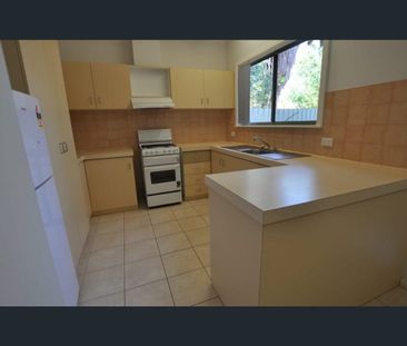 MOVE STRAIGHT IN! - Renovated 1x1 + Extras - Photo 2